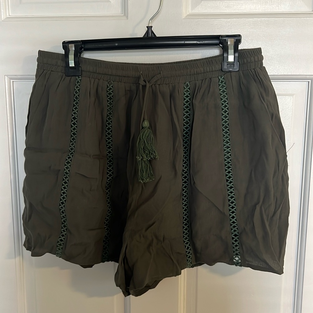 Crochet Detail Shorts